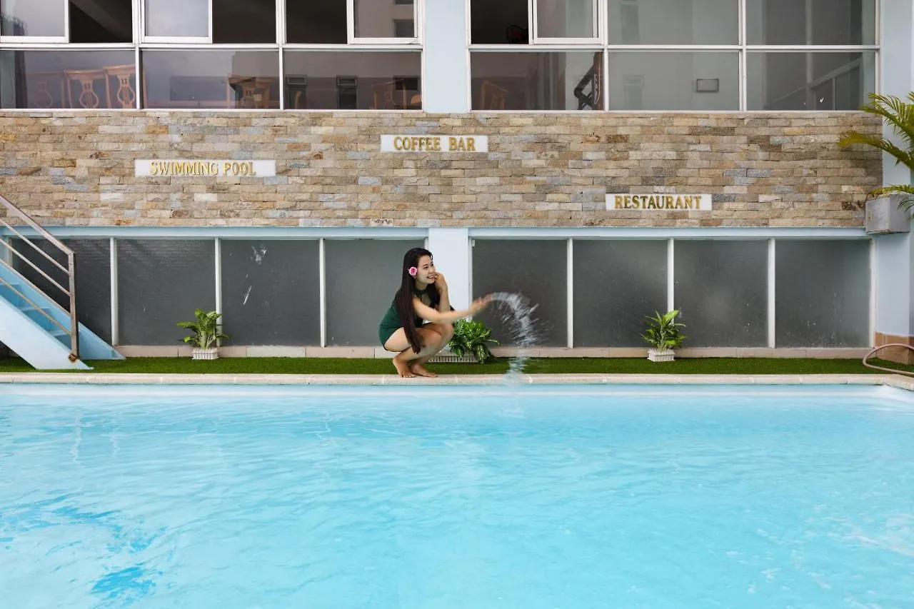 Centersea Hotel 나트랑