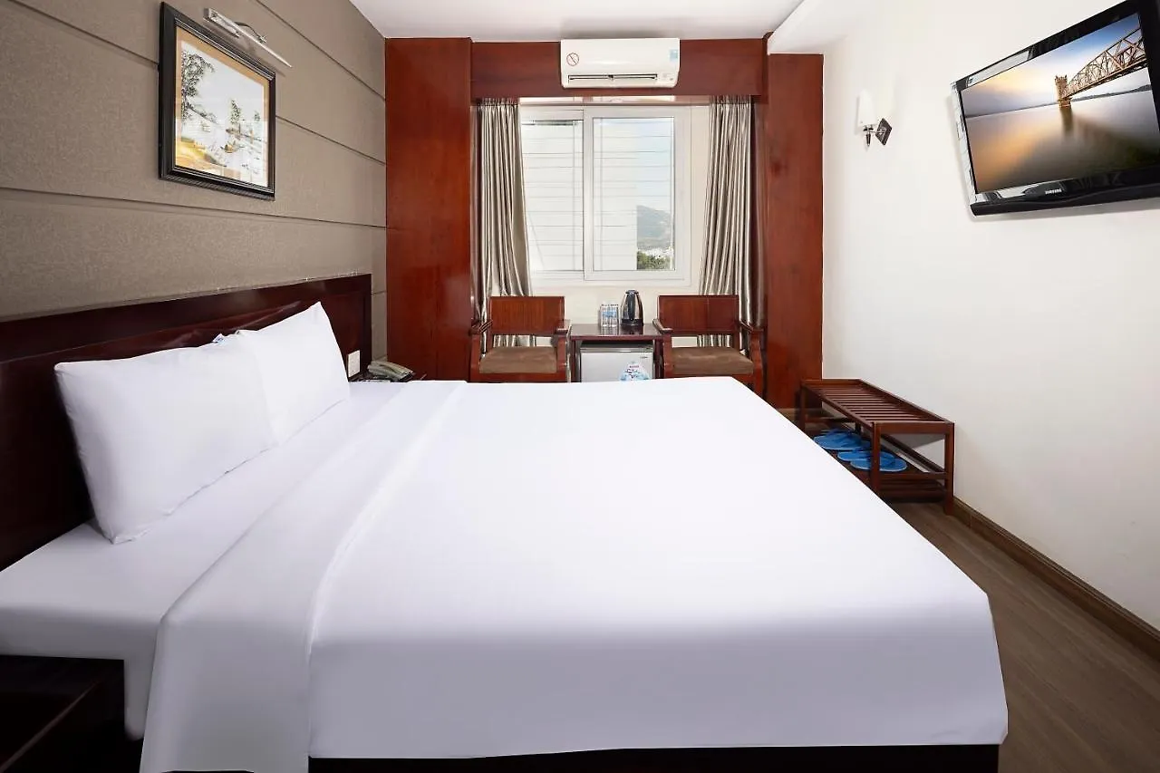 Centersea Hotel 나트랑